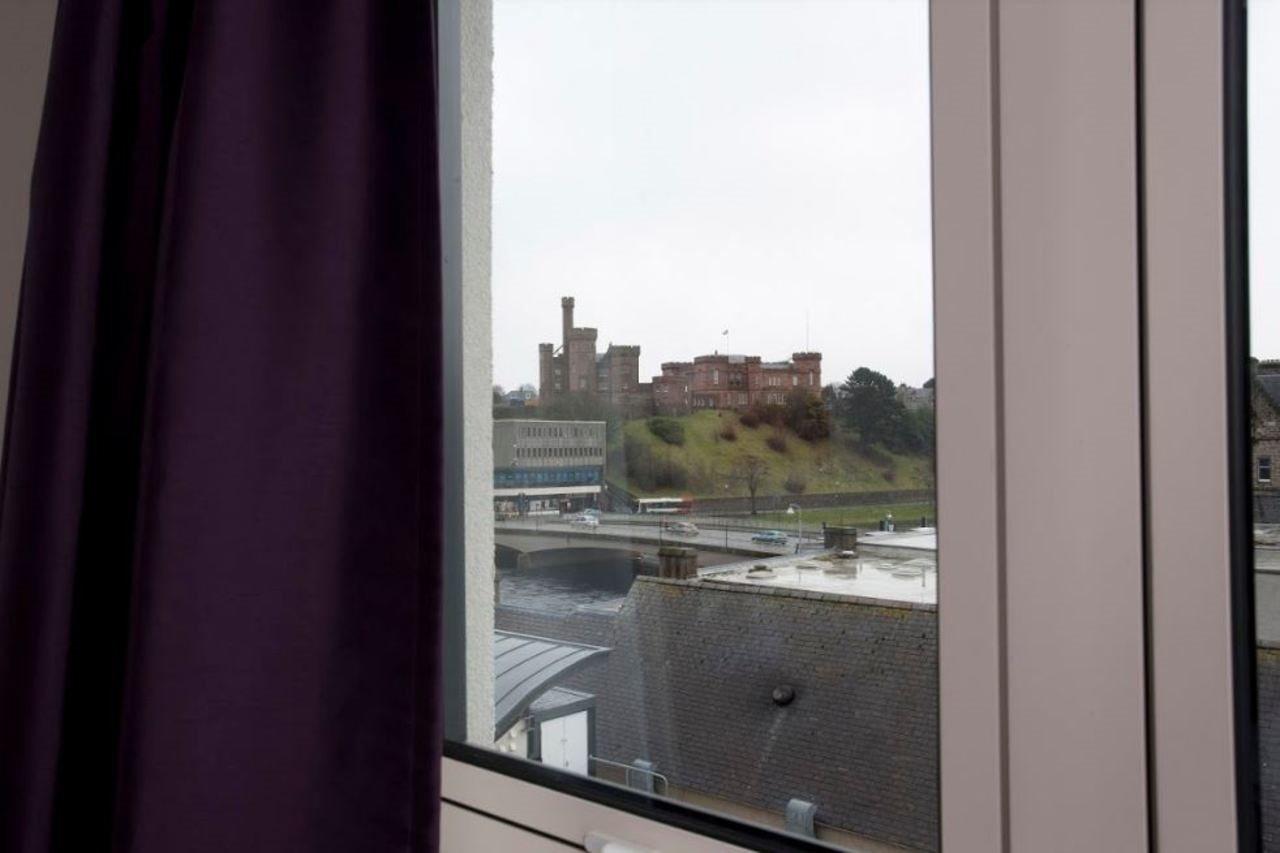 Premier Inn Inverness Centre - River Ness Bagian luar foto