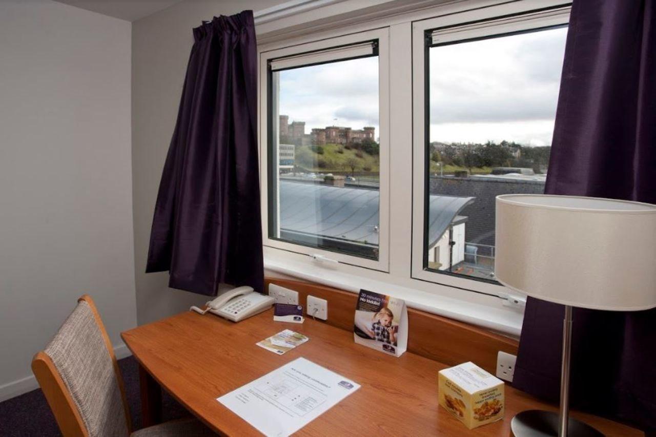 Premier Inn Inverness Centre - River Ness Bagian luar foto
