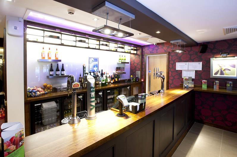 Premier Inn Inverness Centre - River Ness Bagian luar foto