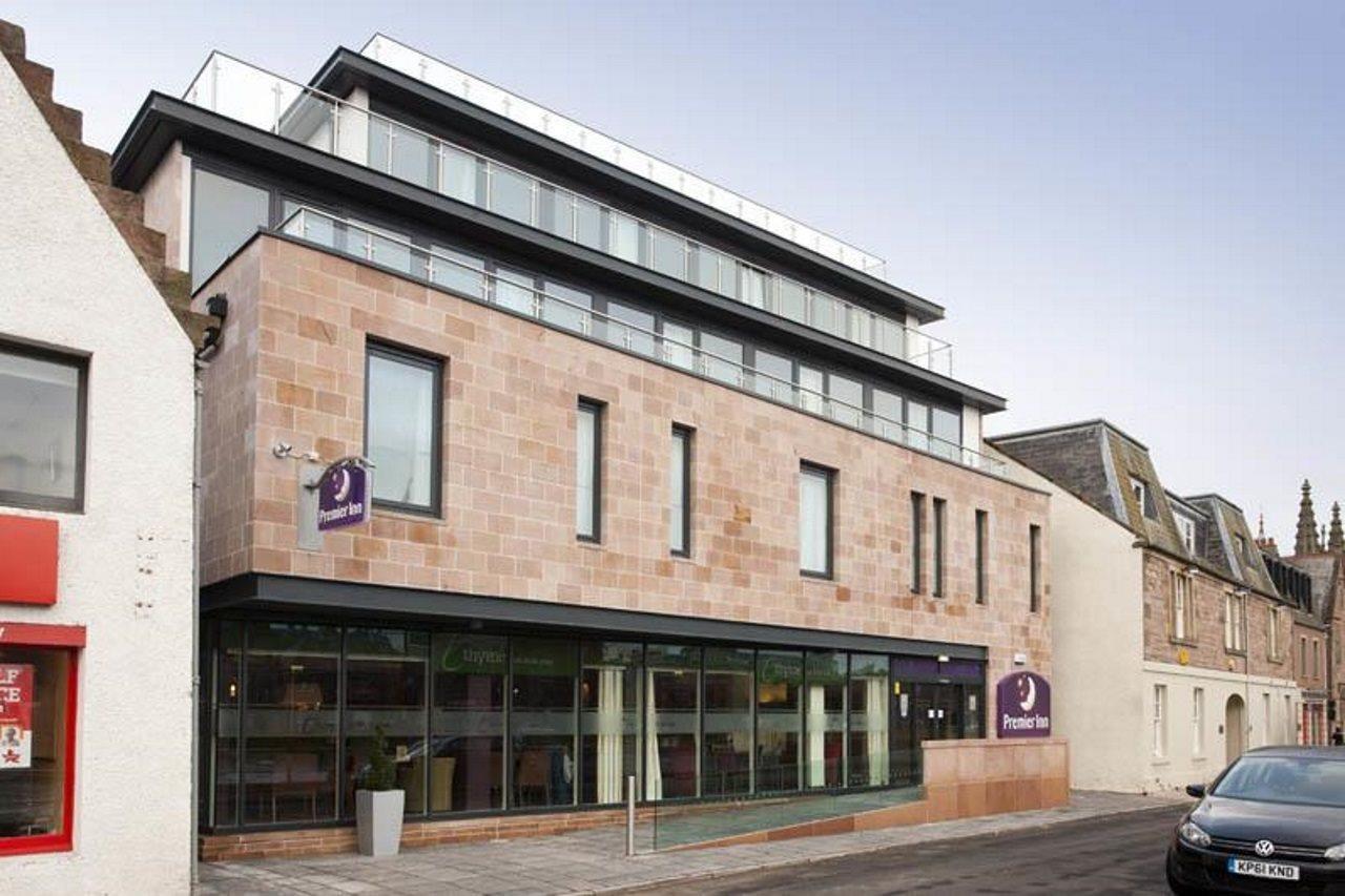 Premier Inn Inverness Centre - River Ness Bagian luar foto