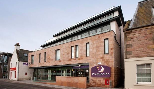 Premier Inn Inverness Centre - River Ness Bagian luar foto